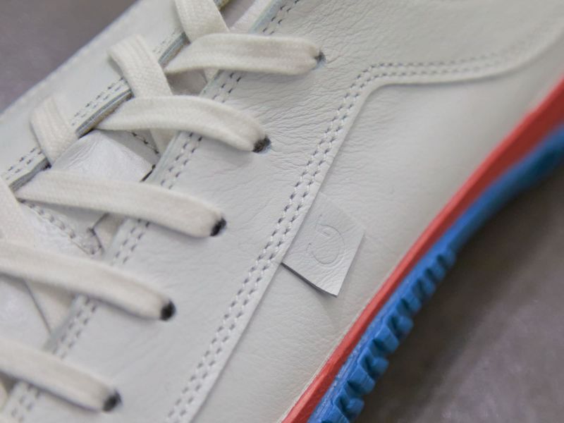 Spingle SP-110 White Blue (Spring/Summer)