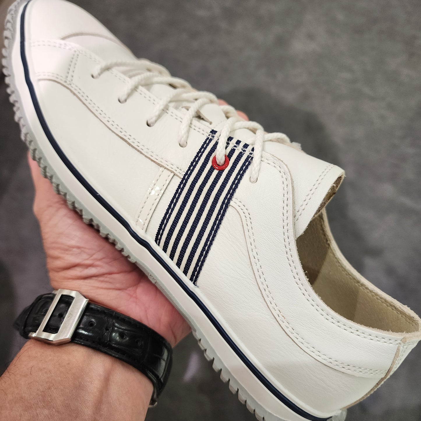 Spingle SP-168 White Navy