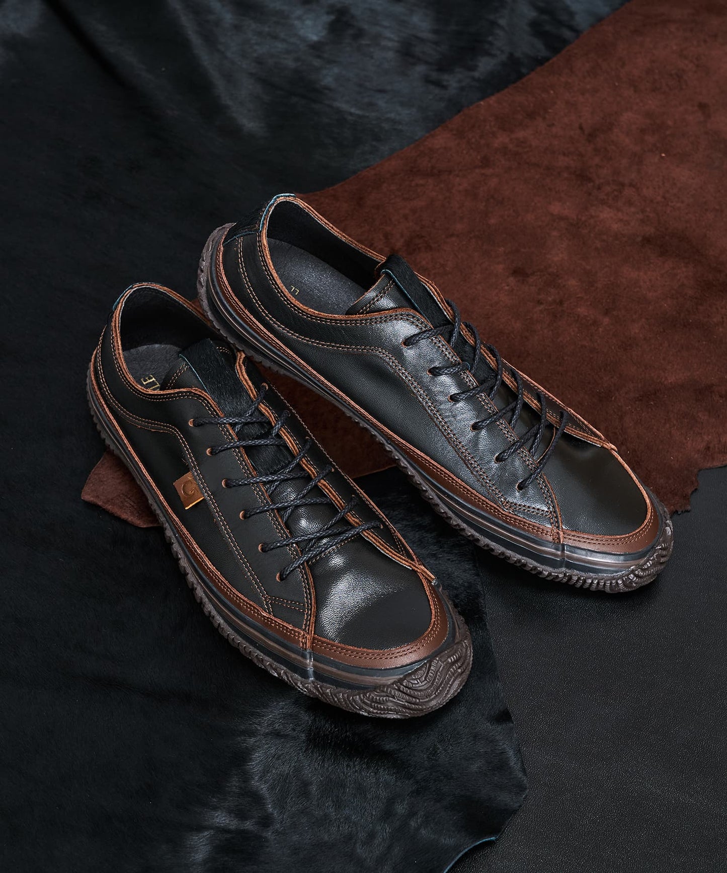 Spingle SP-1067 Black (Horse Leather)